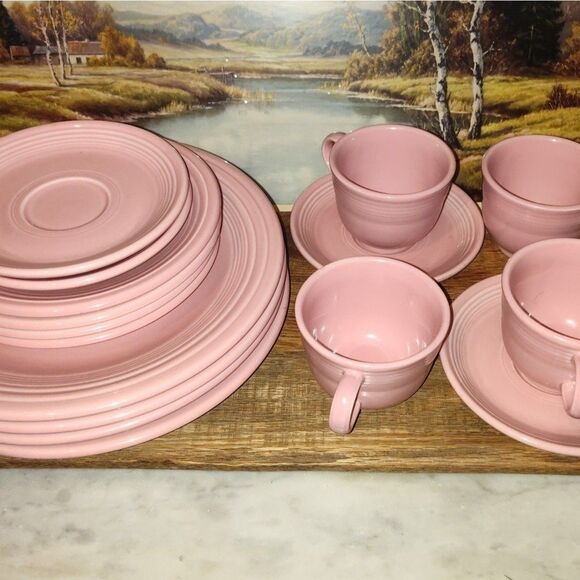 Vintage 80s Fiesta Rose Pink Dinnerware Service for 4 - Plates, Cups & Saucers - Picture 1 of 9